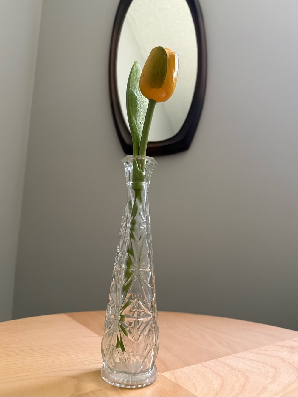 Vintage Hoosier Glass 9" Flower Bud Vase Art c1960s Starburst Pattern MCM Decor